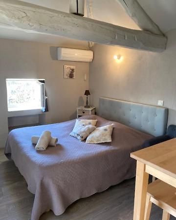 Petit Studio Le Pigeonnier A 5 Mn De Lourmarin Puyvert Exterior foto